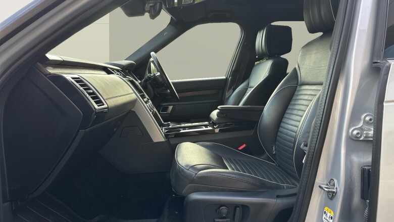 Land Rover Discovery 3.0 SD6 HSE Luxury 5dr Auto Diesel Station Wagon